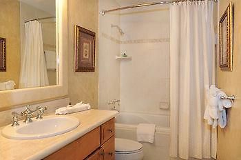The Meridian Hotel Upper Land Esterno foto